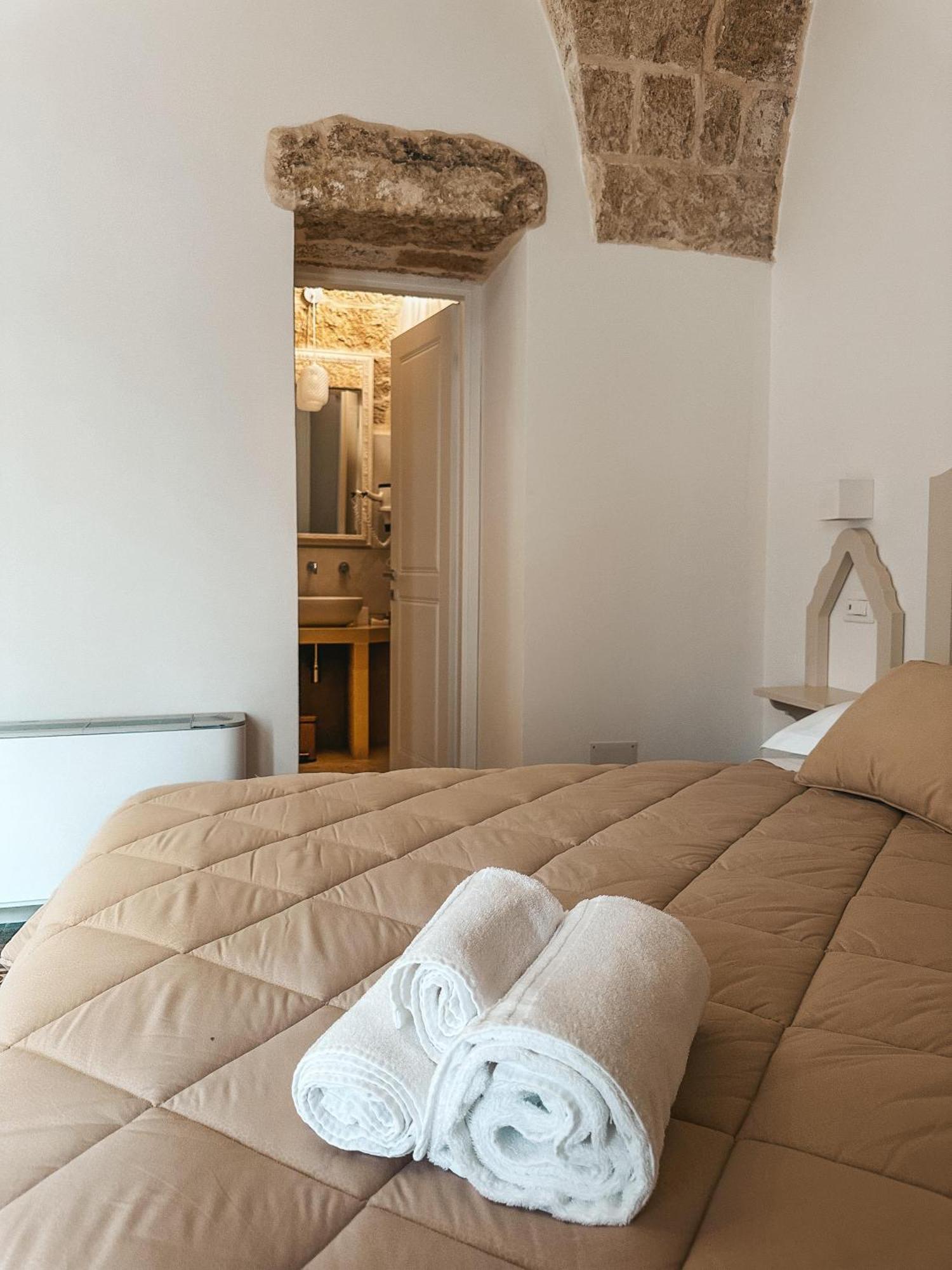 Palazzo Alma Luxury Rooms Казарано Экстерьер фото